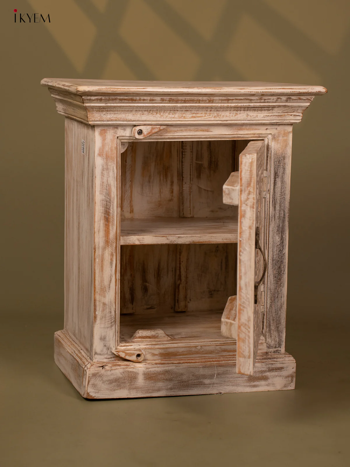 Wooden Bedside Carved Table - (22×17.7) Inches - 4IJ26002 - Image 4