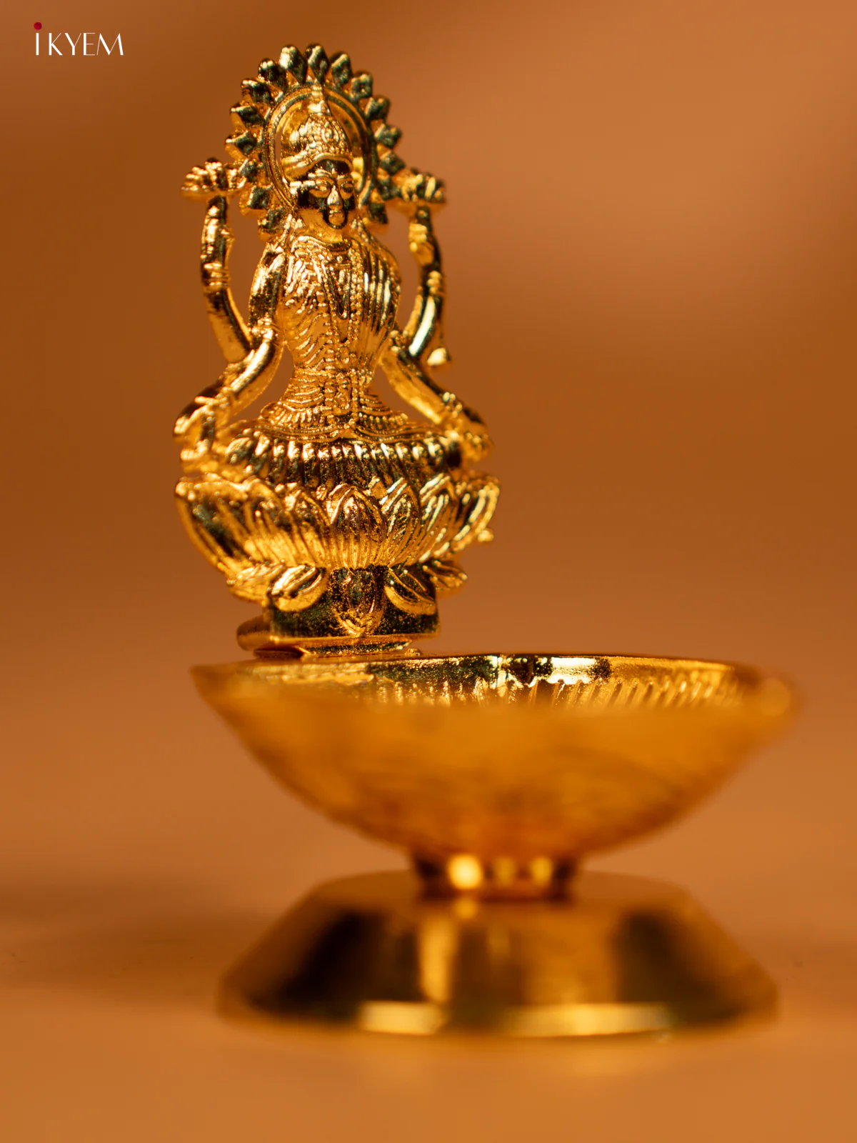 Gold Plated Shank Diya With Goddess Lakshmi - KL13111 - Image 4