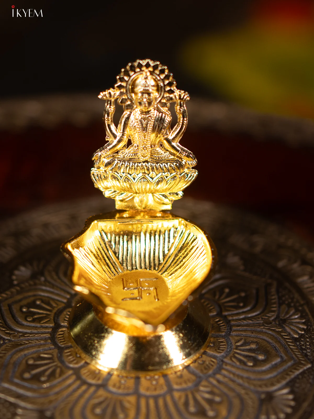 Gold Plated Shank Diya With Goddess Lakshmi - KL13111 - Image 5