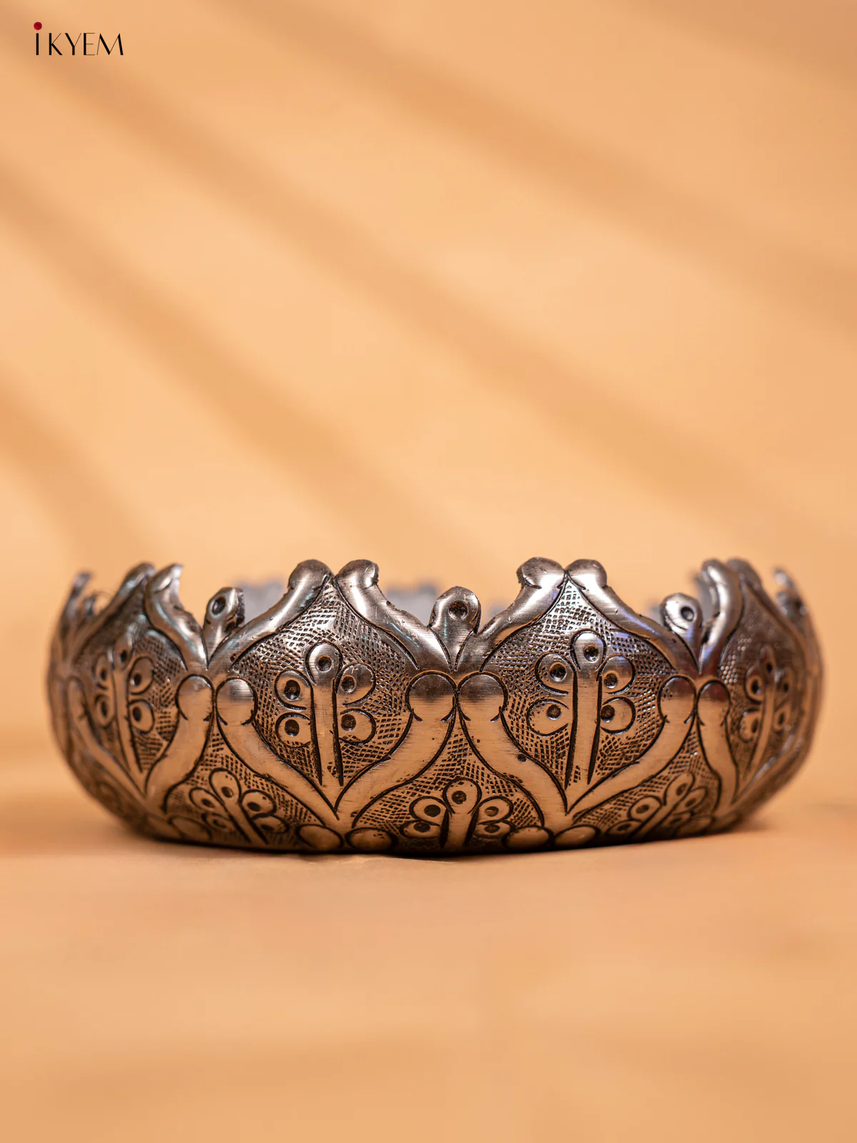 Metal Silver Coated Urli - (10×10) Inches - KC18118 - Image 3