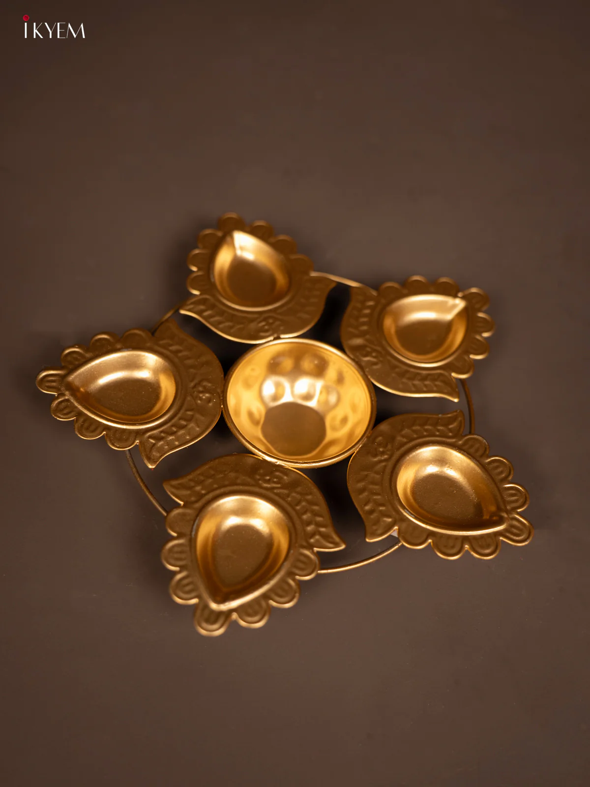 Metal 5-Face Diya Urli - (8x8) Inches - KF06133 - Image 3