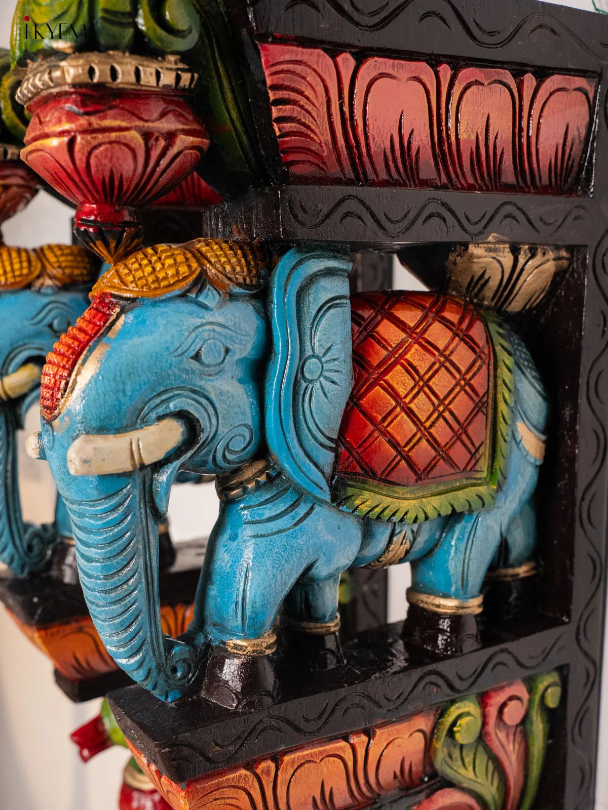 Wooden Hand Carved Painted Elephant & Peacock Wall Bracket - KH30121 - Image 4