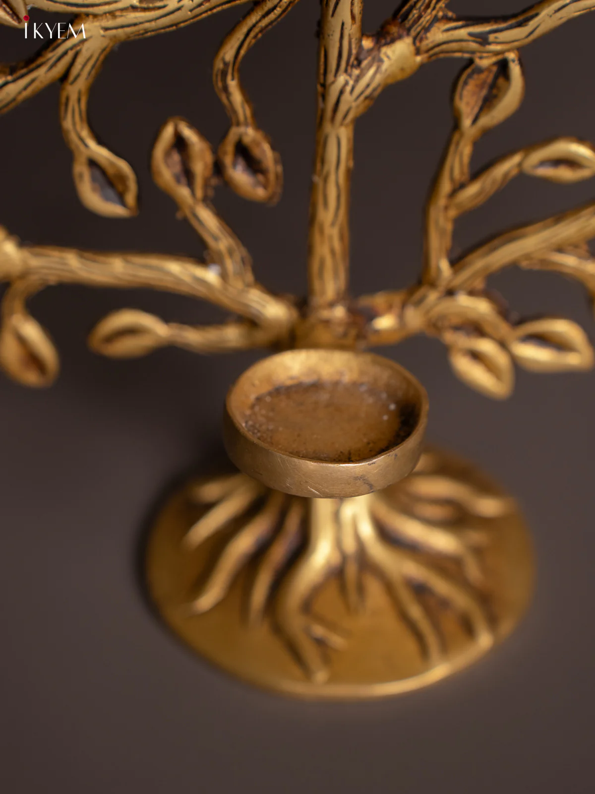 Brass Tree with Candel Holder - 16.5 Inch - KI07123 - Image 5