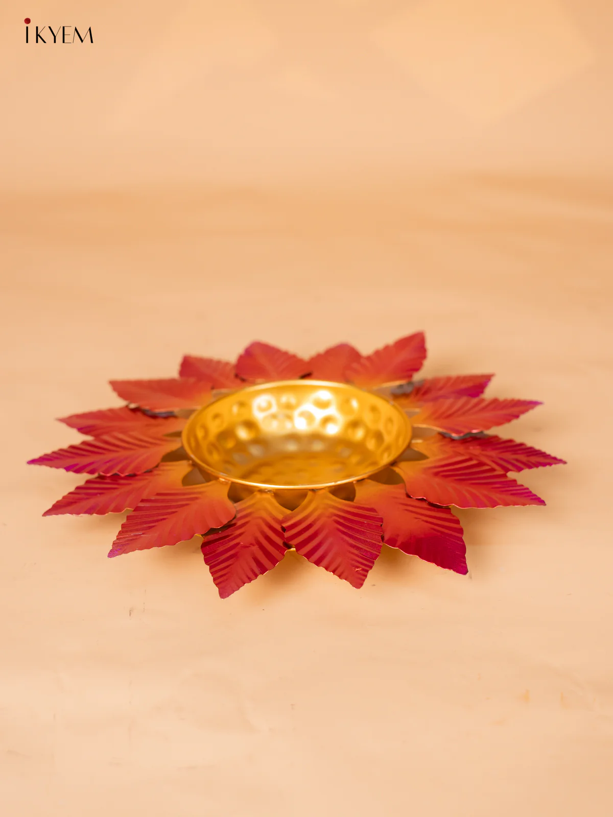 Metal Leaf Urli in Red - (14×14) Inches - KI19129 - Image 3