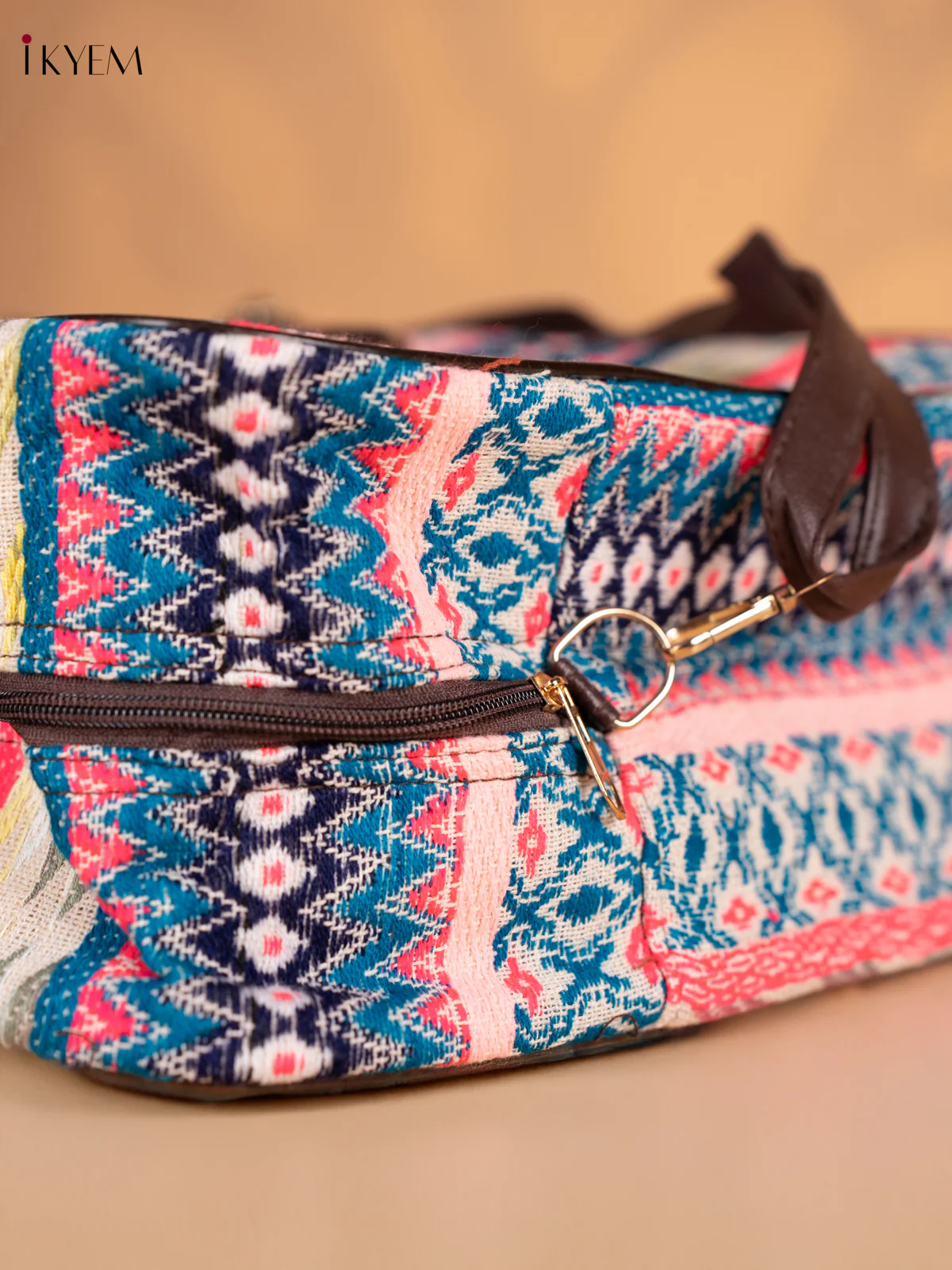 Aztec Pattern Oversized Jacquard Tote Bag with Detachable Strap - Multicolour - KN05114 - Image 3